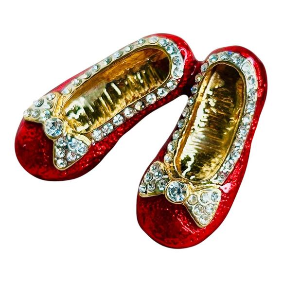 Enamel Ruby Red Slippers Rhinestone Gold Tone Brooch Pin - Picture 2 of 7